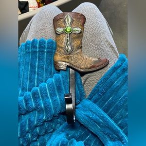 SOLD‼️ Boot wall decor hanger